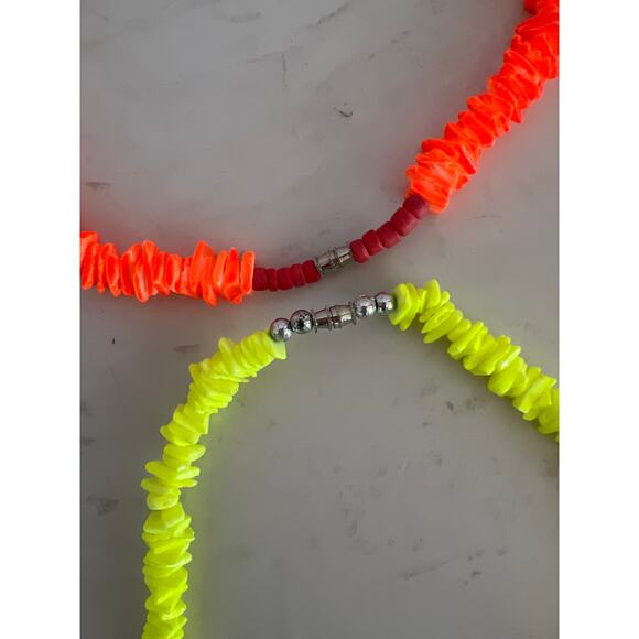 PUKA SHELL NECKLACES SET OF TWO ORANGE AND YELLOW NEON COSTUME - Picture 4 of 5